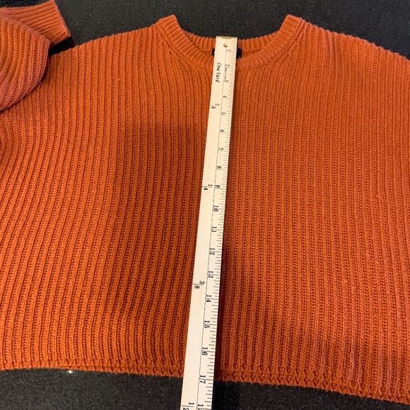 *Urban Heritage Cropped Knit Sweater Burnt Orange Medium Crew Neck Long Sleeve - Picture 8 of 12